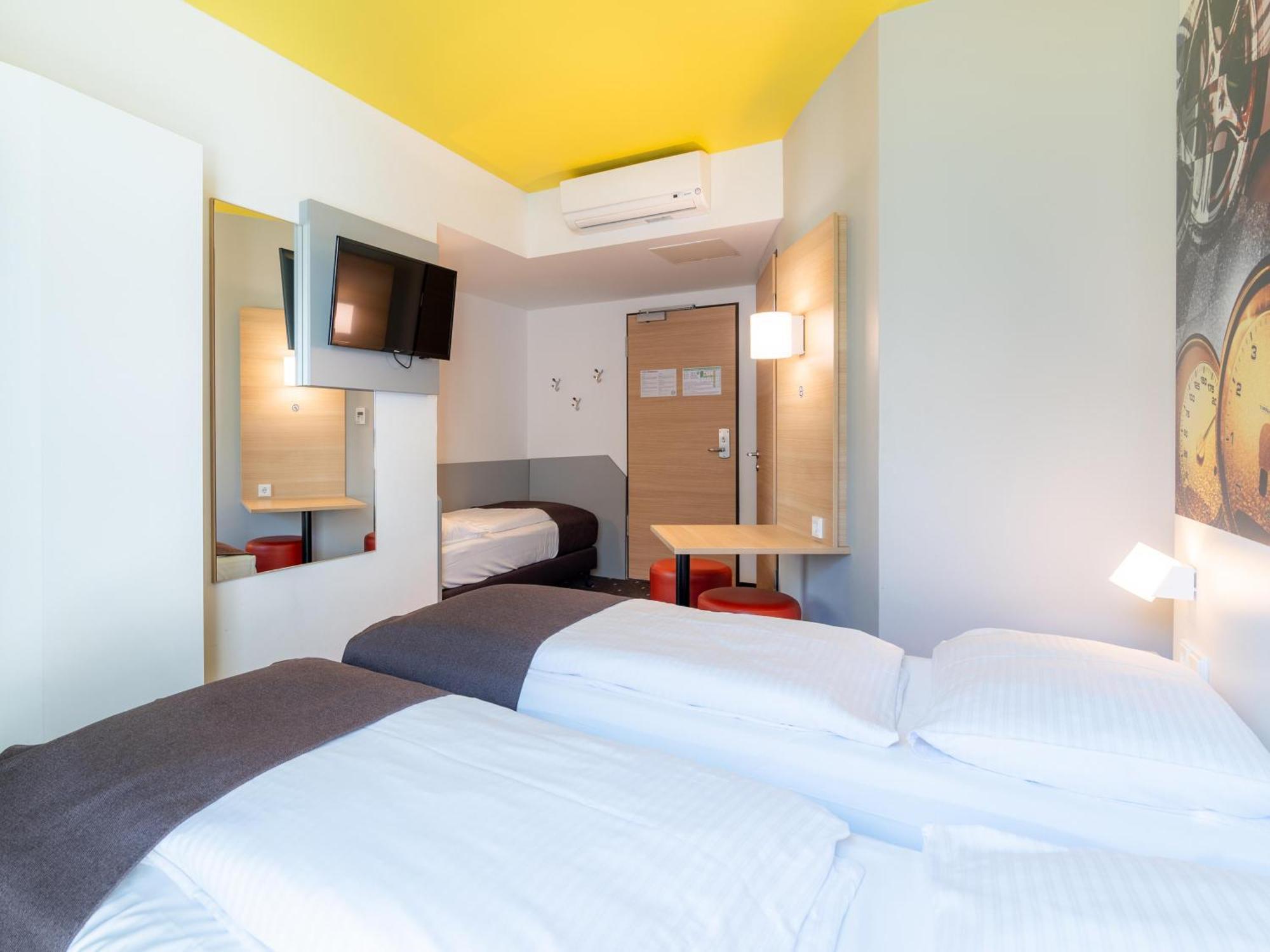 B&B Hotel Stuttgart-Zuffenhausen Eksteriør bilde