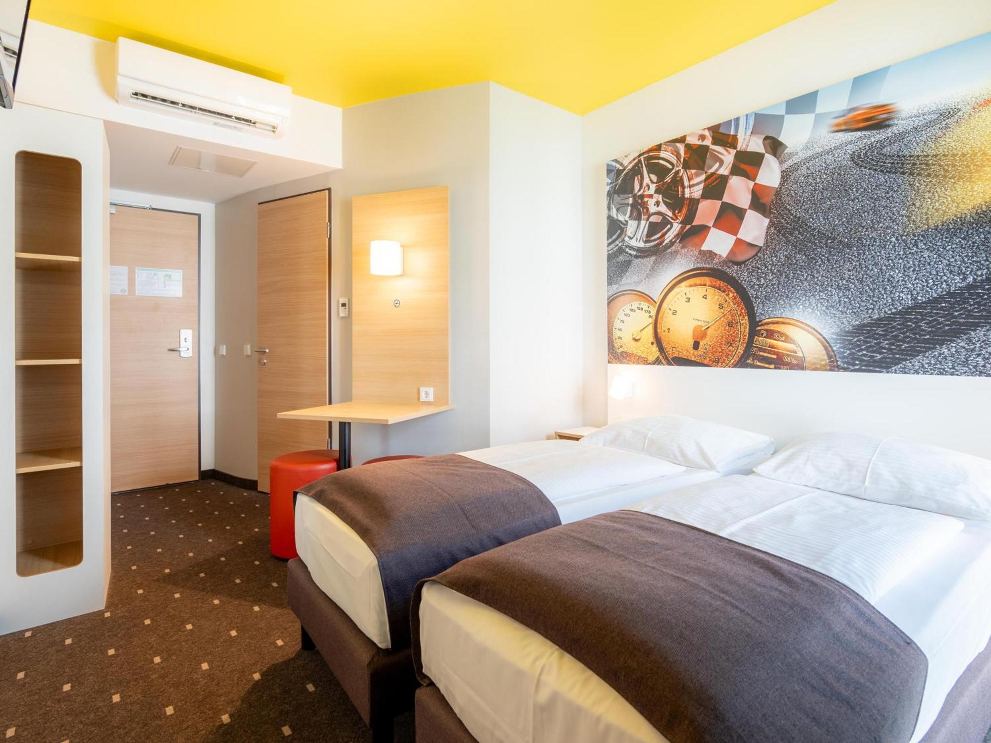 B&B Hotel Stuttgart-Zuffenhausen Eksteriør bilde