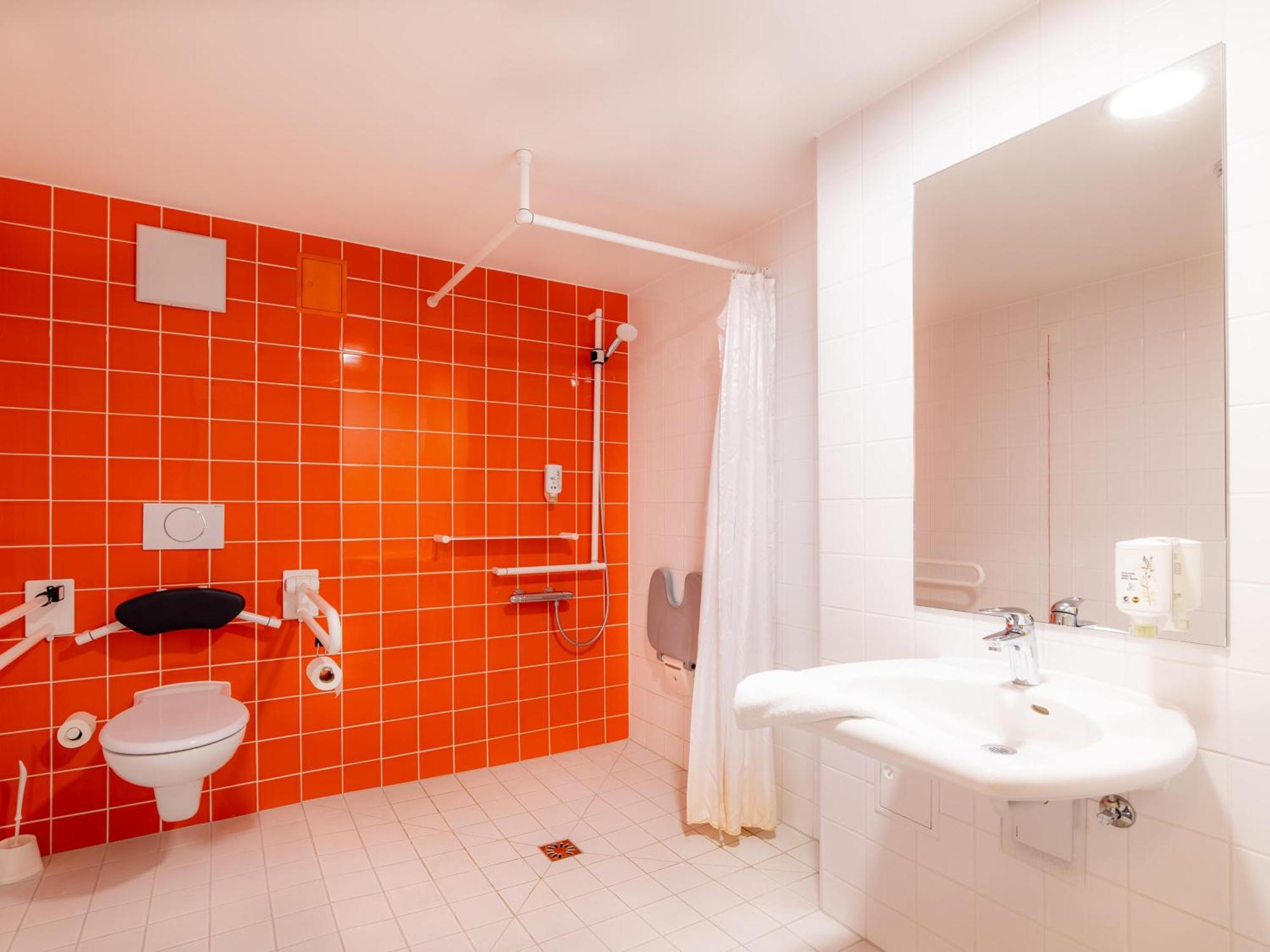 B&B Hotel Stuttgart-Zuffenhausen Eksteriør bilde