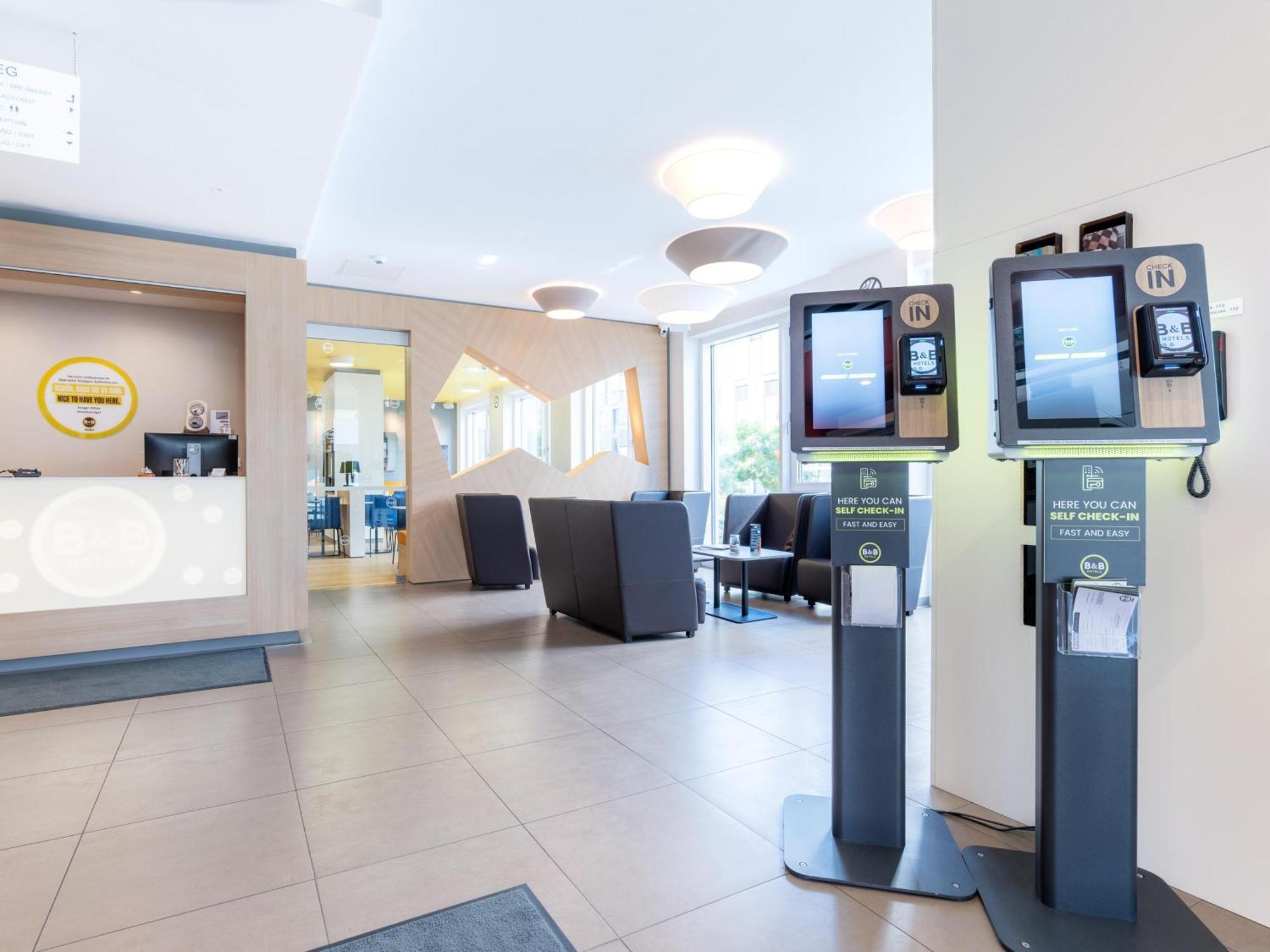 B&B Hotel Stuttgart-Zuffenhausen Eksteriør bilde