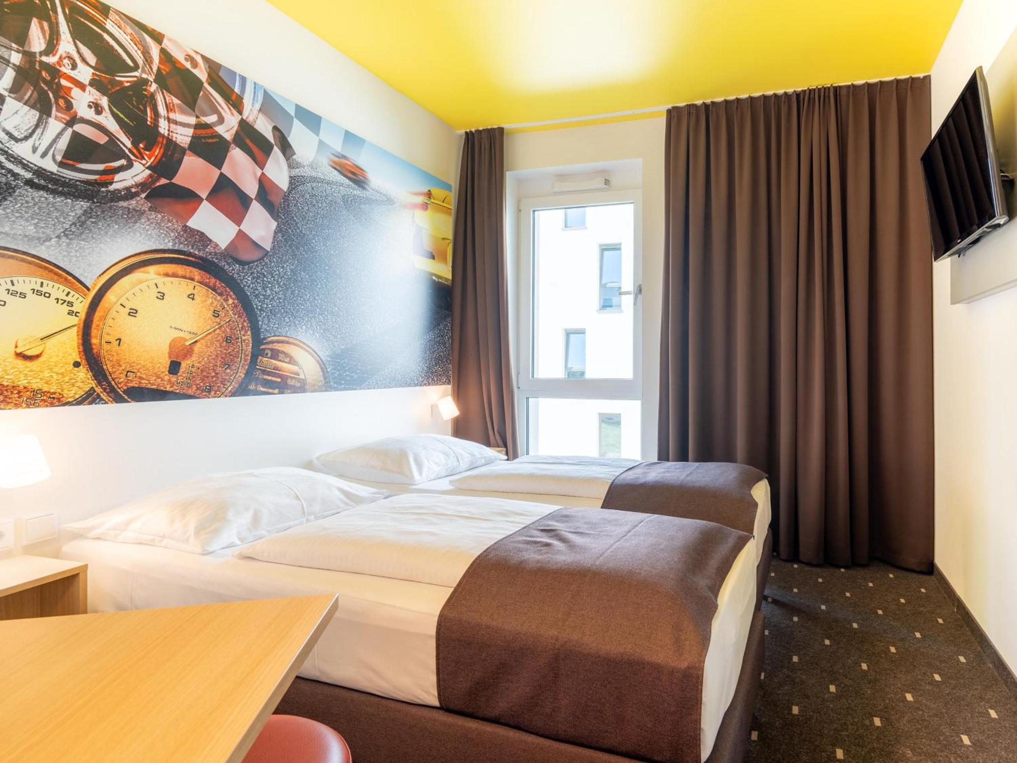 B&B Hotel Stuttgart-Zuffenhausen Eksteriør bilde